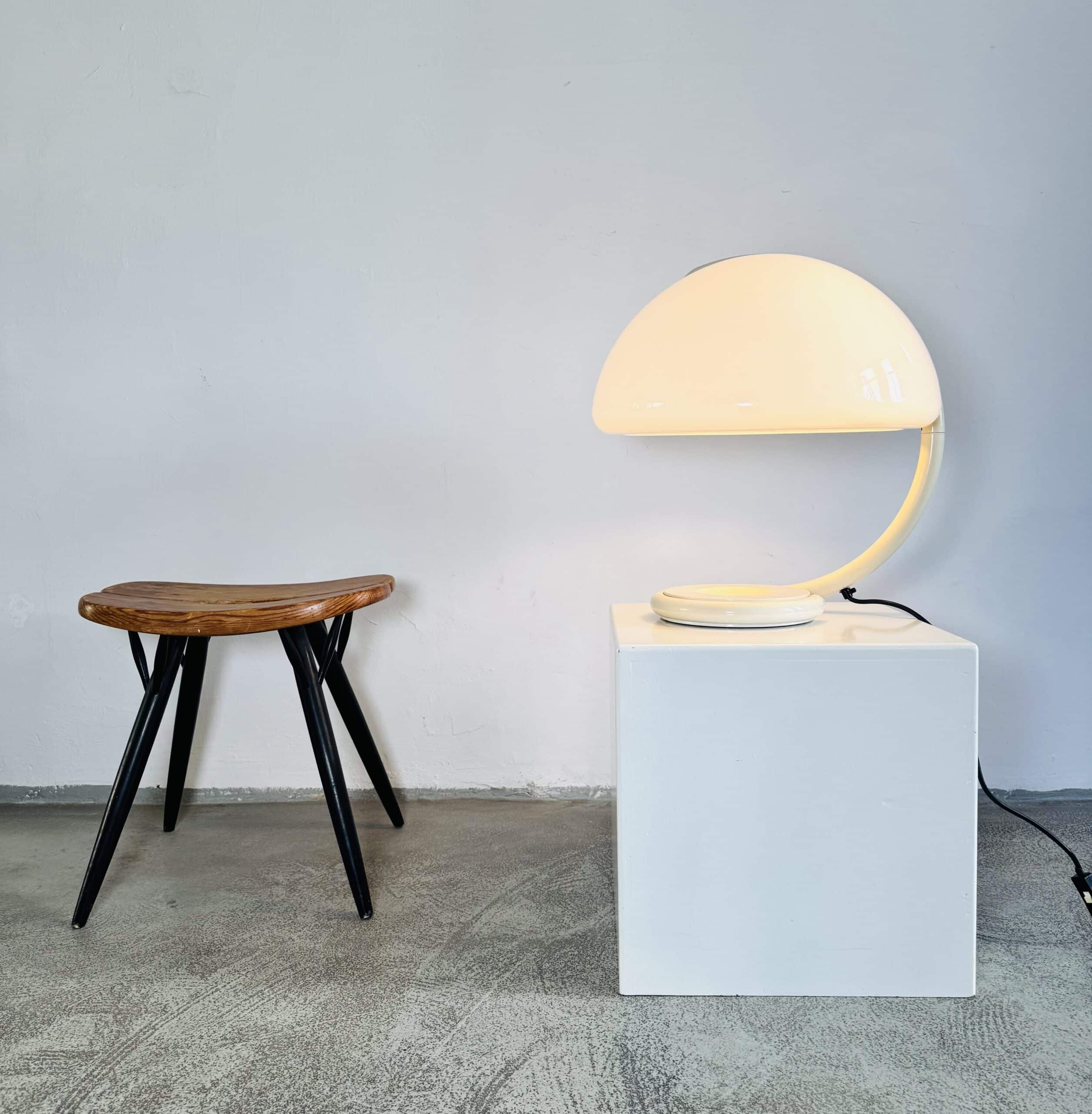 Serpente Swivel Table Lamp
