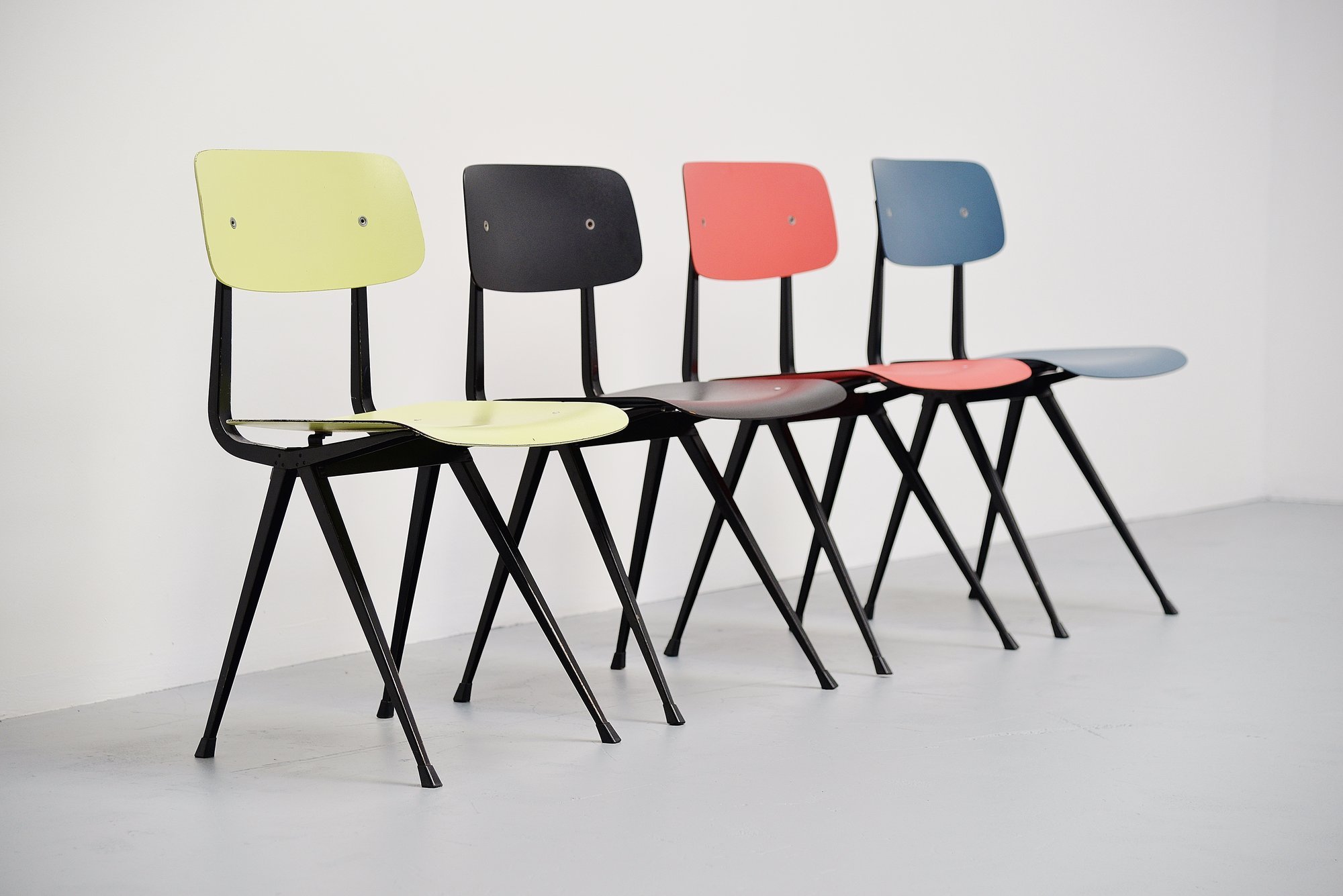 Set of 4 Result Chairs by Friso Kramer
