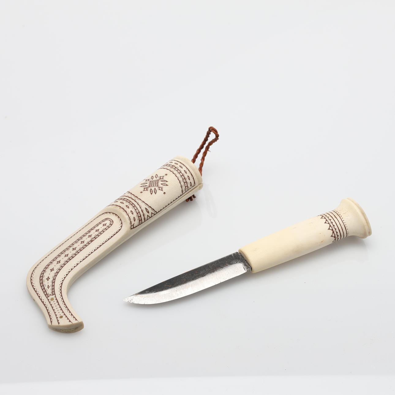 Knife by Thore Sunna