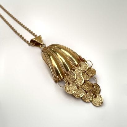 18K Yellow Gold Necklace with Pseudo-Kufic Medallions