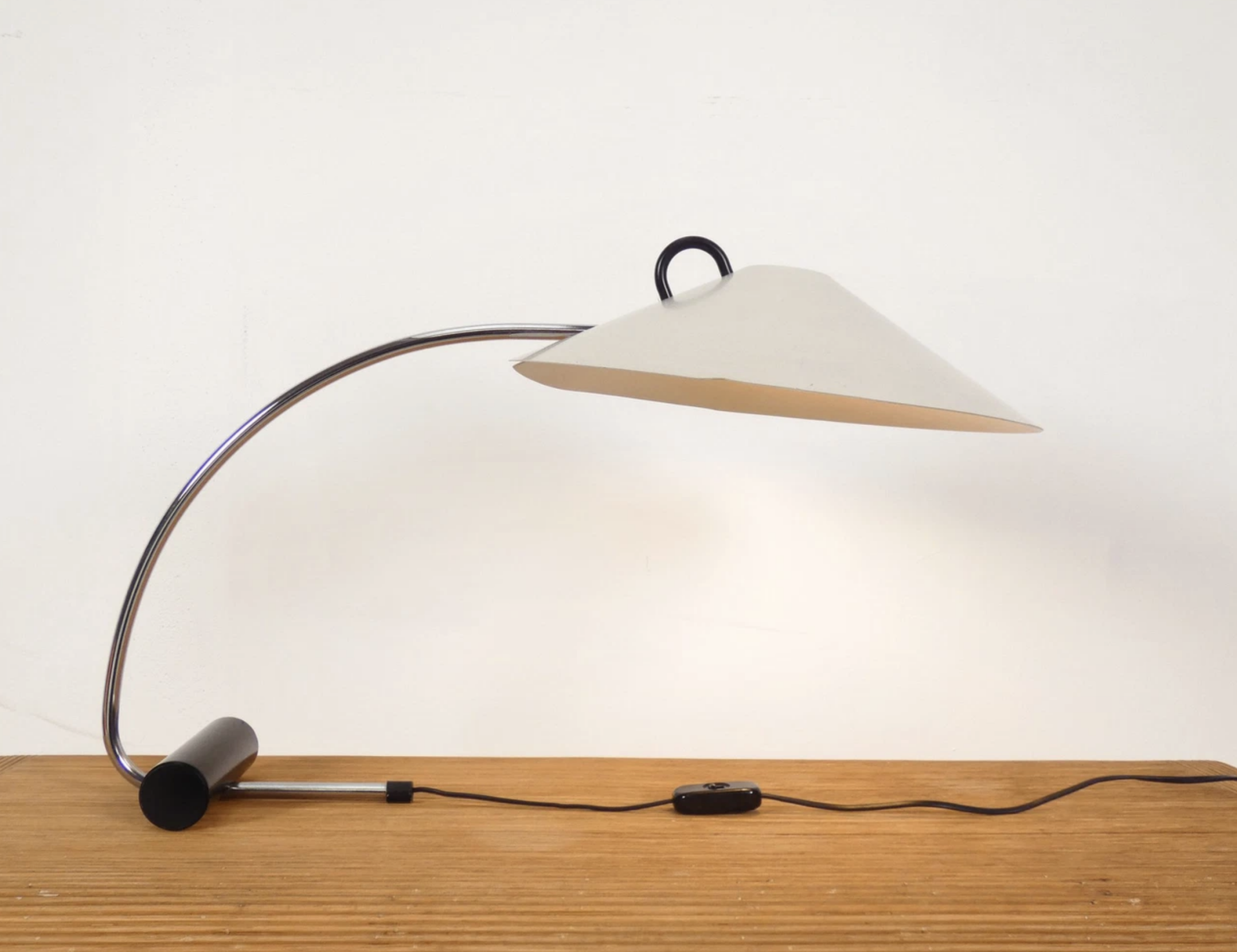 Artimeta Desk Lamp