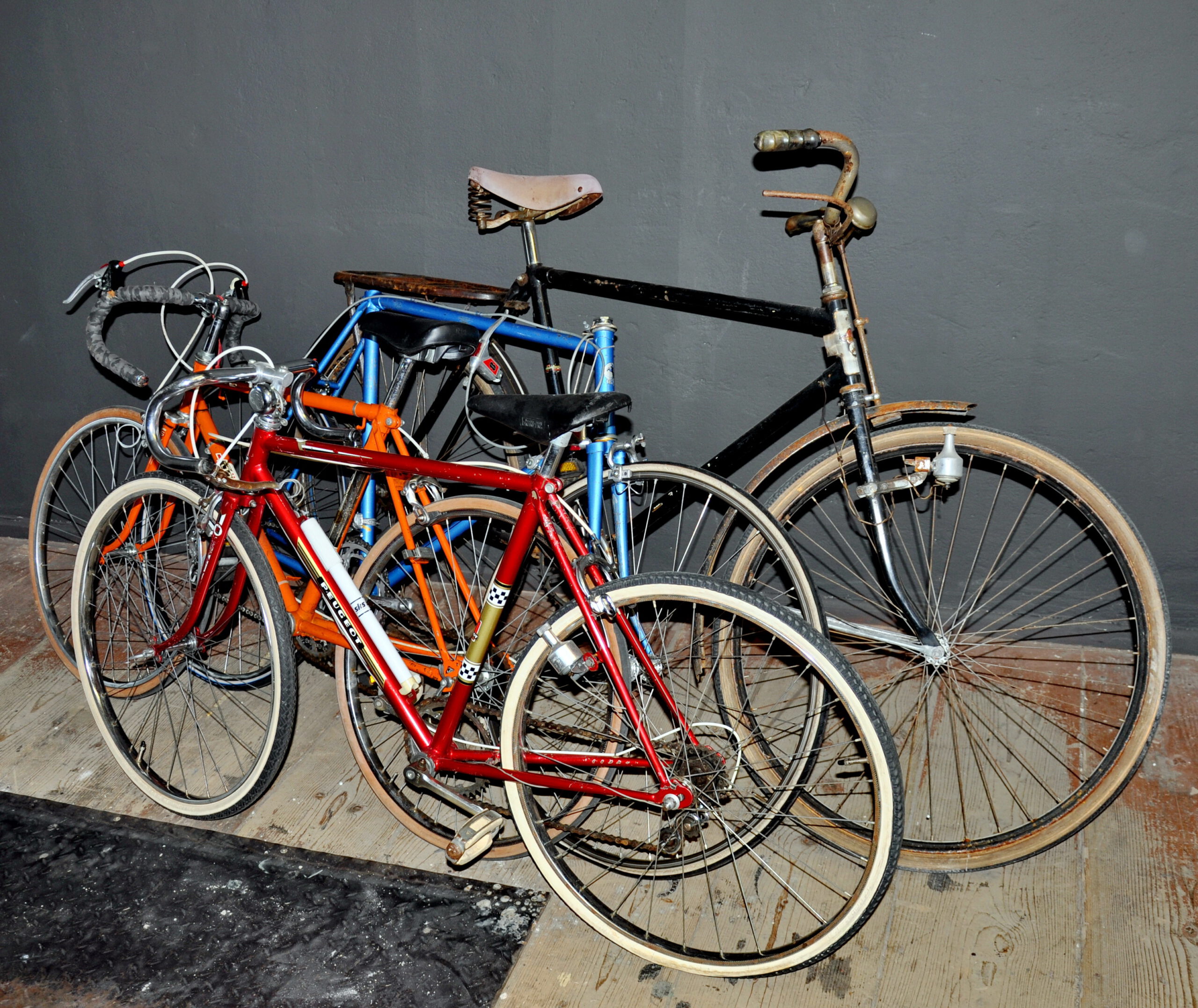 4 Vintage Racing / Classic Bicycles