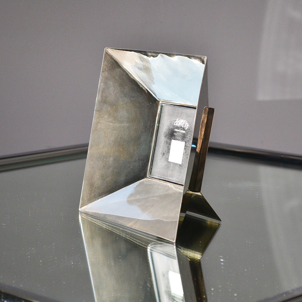 Cornice porta foto Ettore Sottsass / Morellato