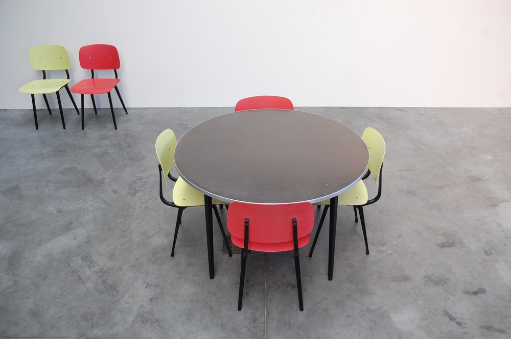 Friso Kramer Reform Round Dining Table