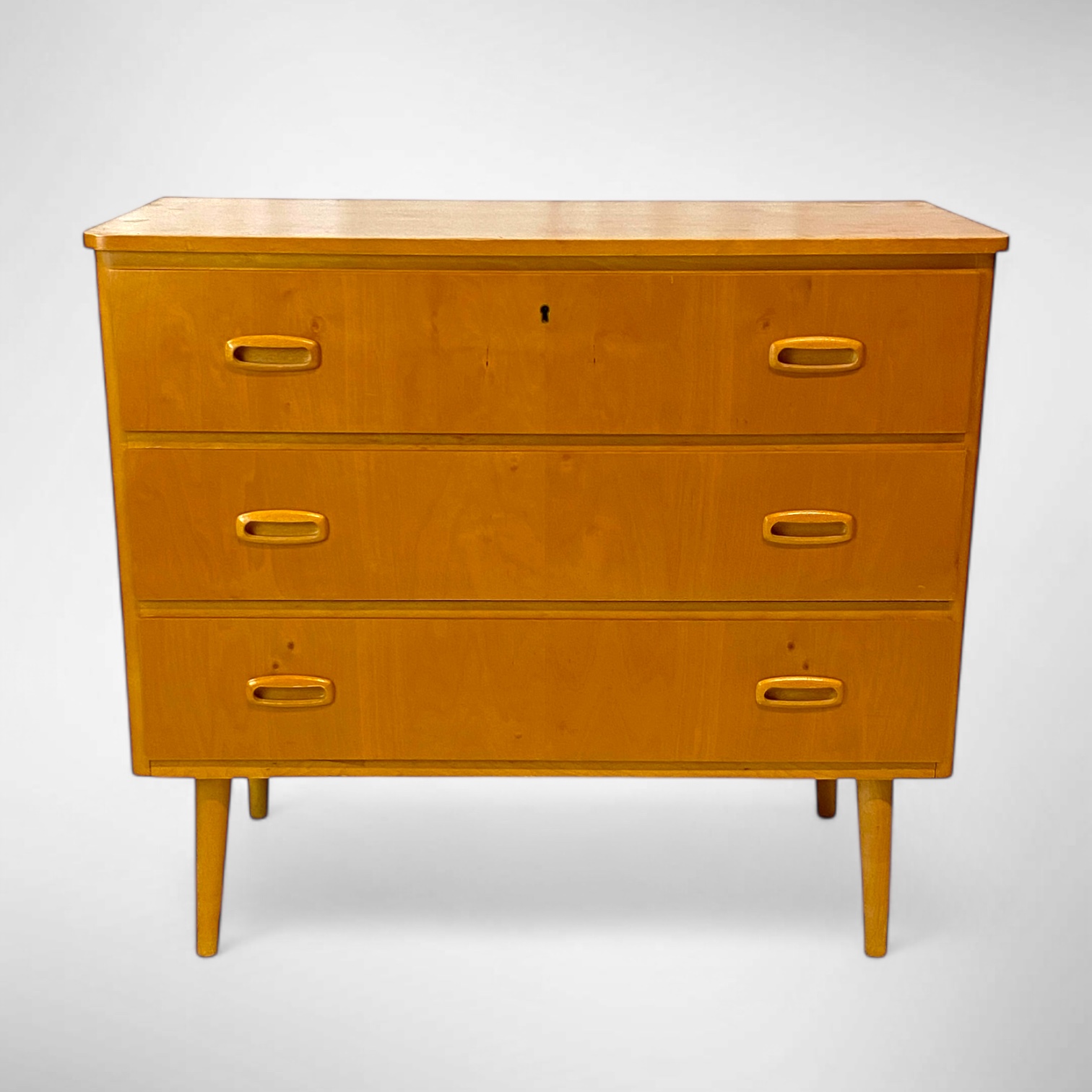 Vintage Chest of Drawers