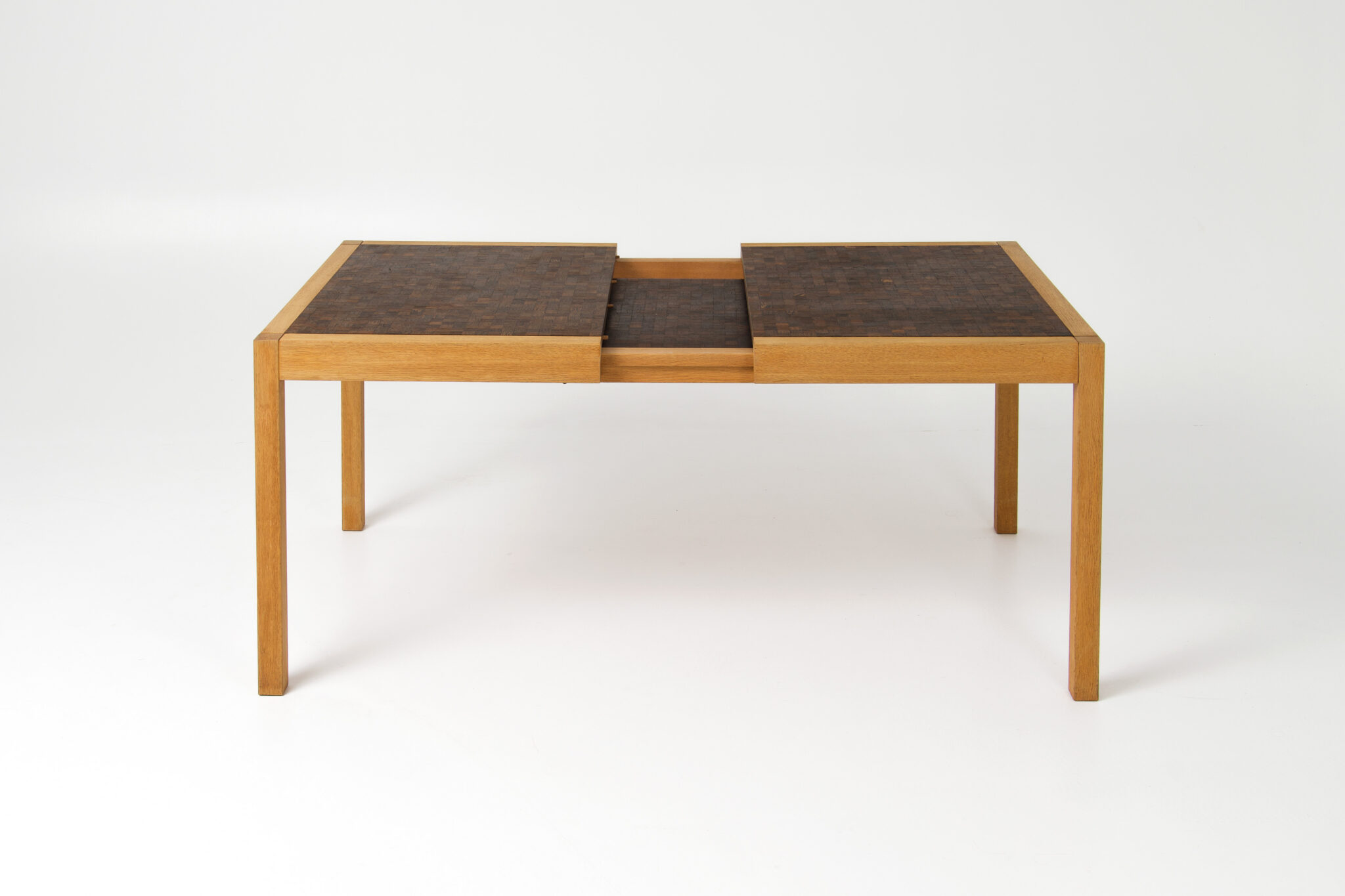 Checkered Extendable Dining Table