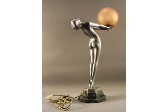 Figure Lamp Clarte