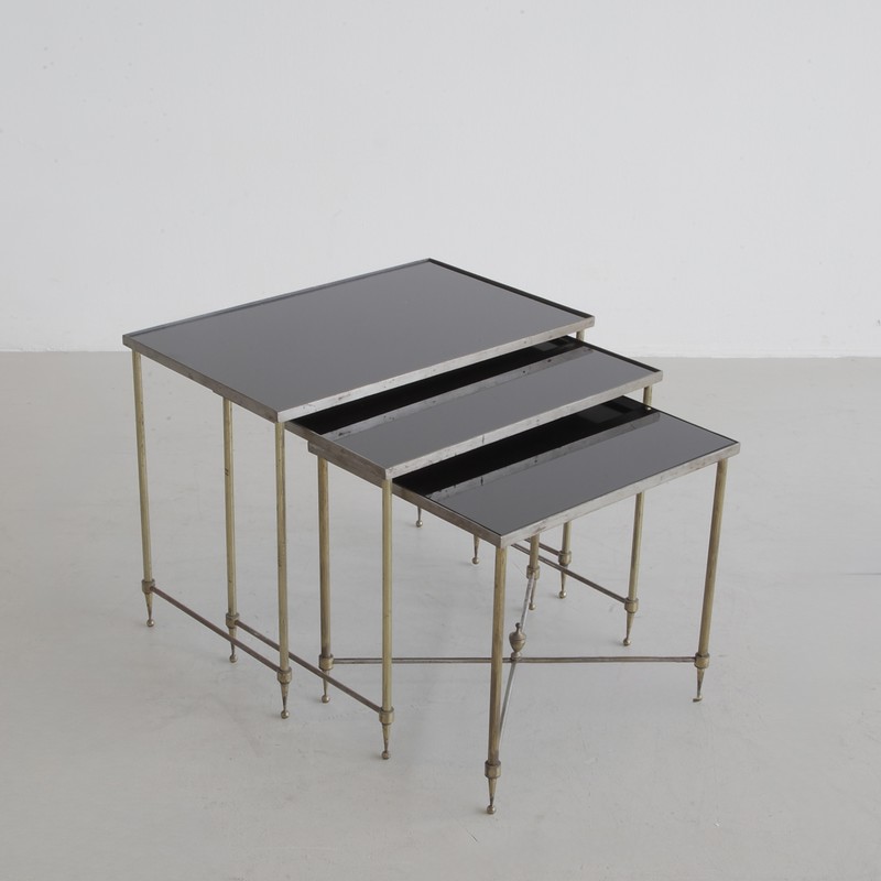 Set of 3 Metal Nesting Tables