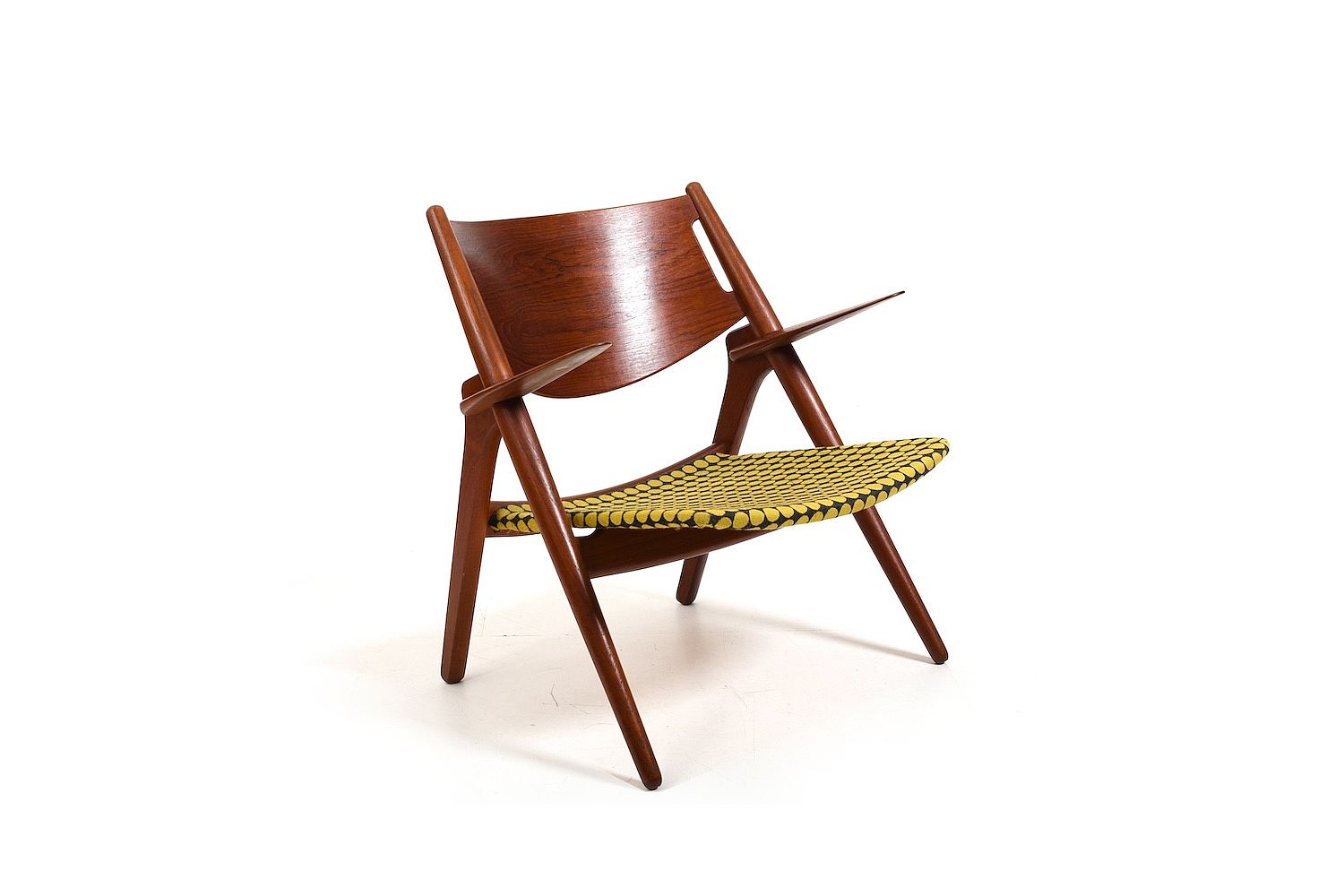 CH-28 Sawbuck Easy Chair by Wegner