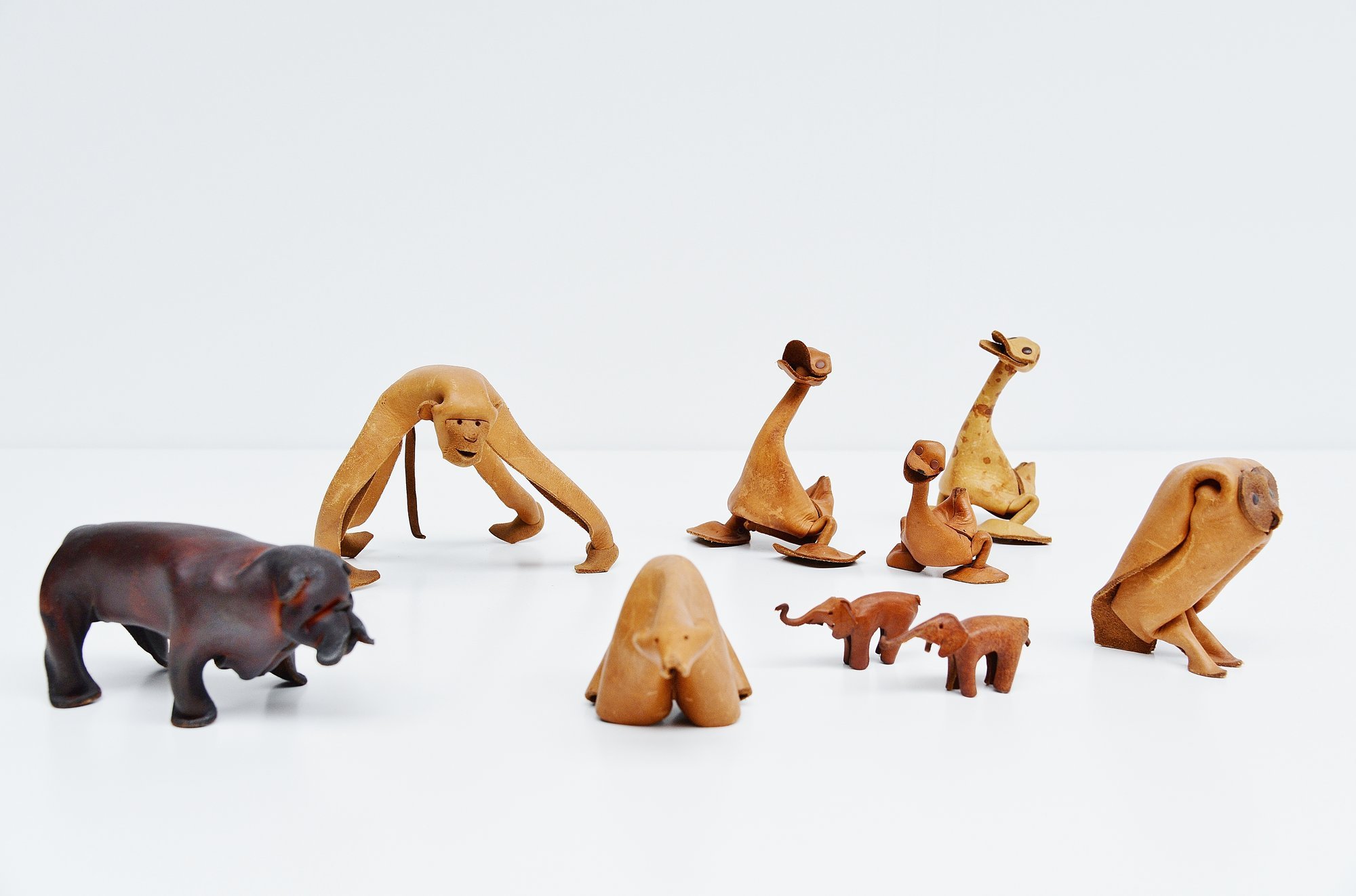 Deru Leather Animal Set