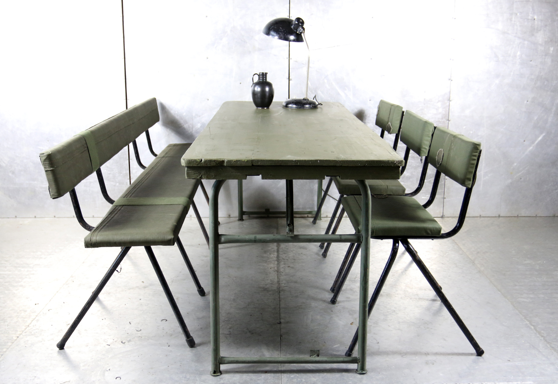 Industrieel Vintage Grote Legertafels Klaptafels legergroen, Army eettafel thuiswerktafel
