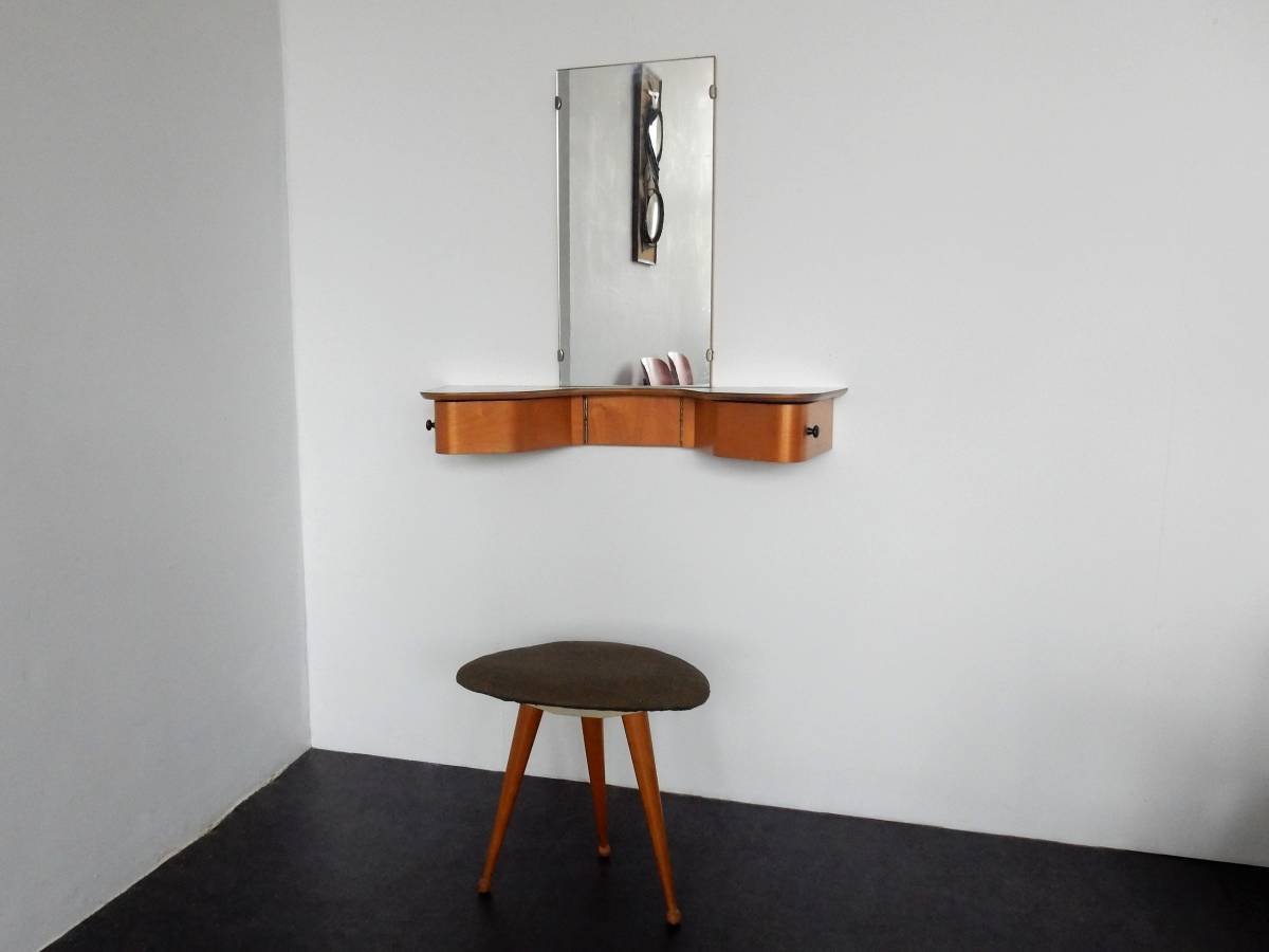 EB05 Wall Mount Dressing Table