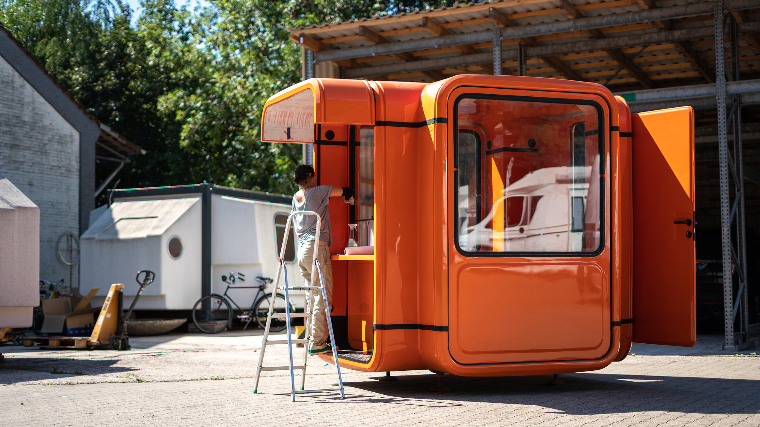 K67 Kiosk Modular Space System