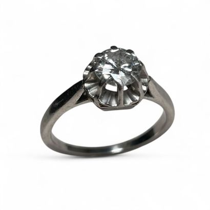 Platinum Ring with Brilliant-Cut Diamond