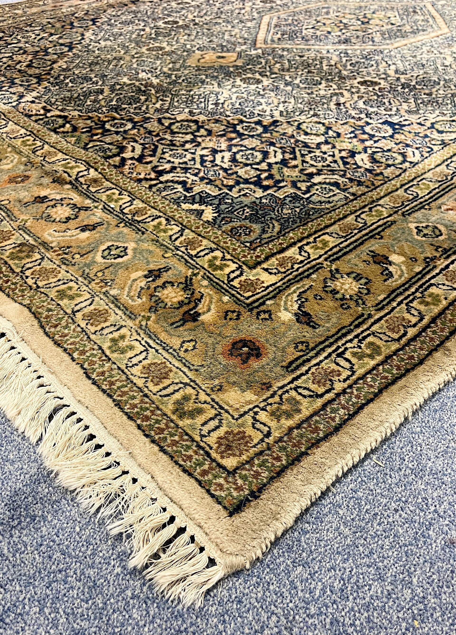 Indian Rug L - 250 x 170cm