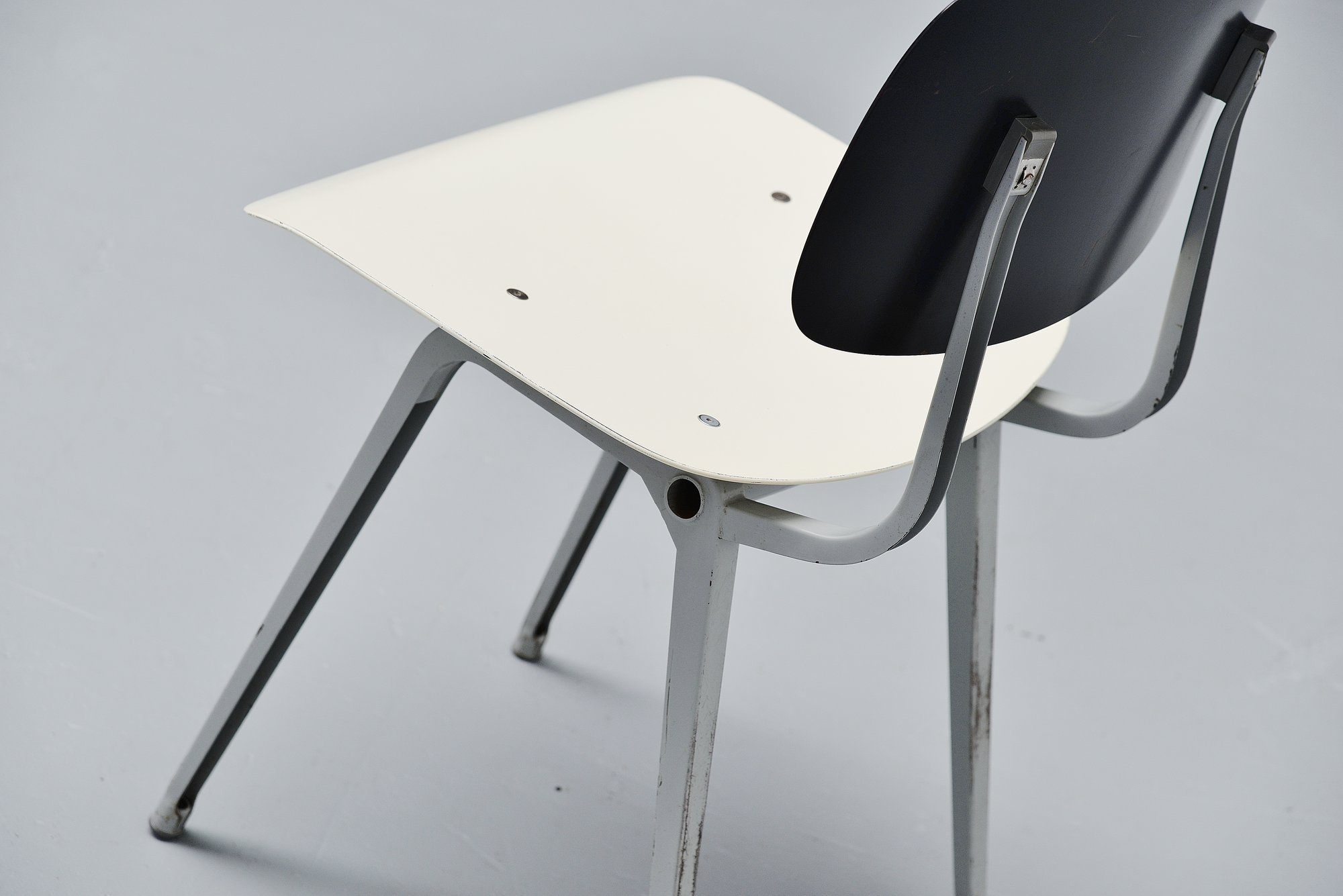 Friso Kramer Revolt Chair for TH Delft