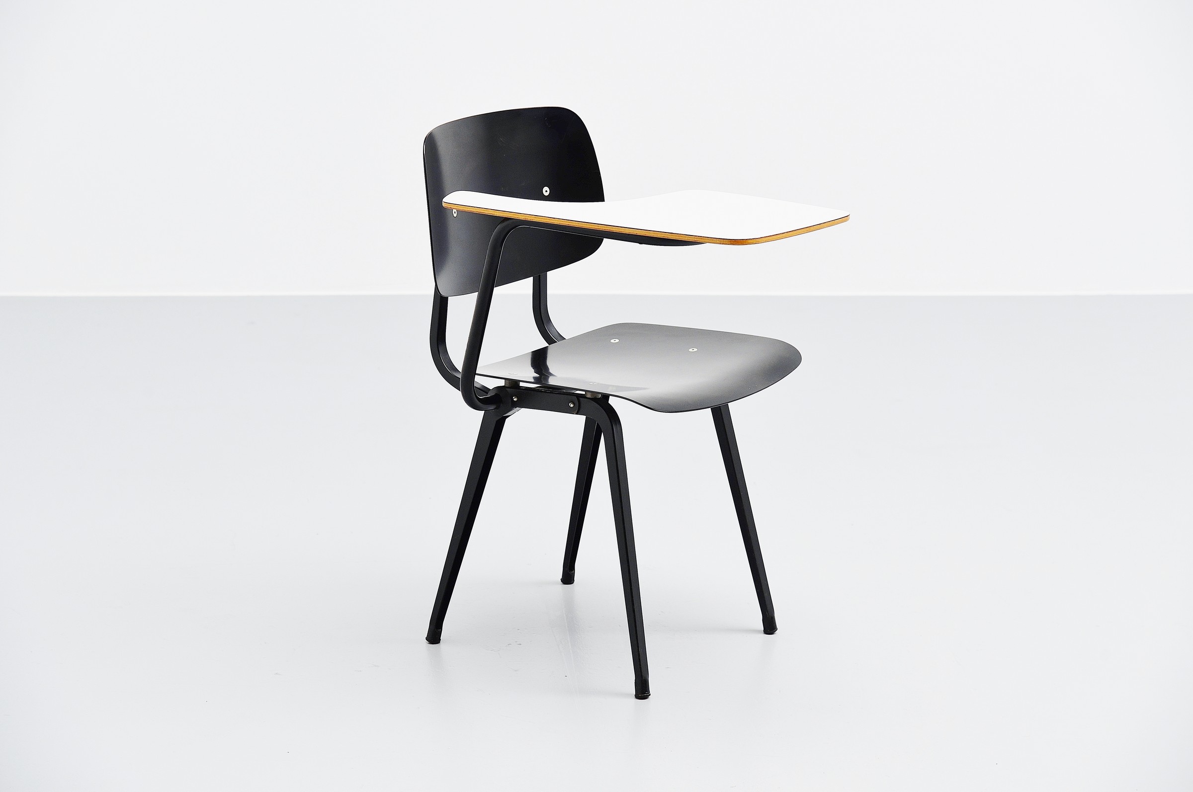 Revolt Chair with Table by Friso Kramer