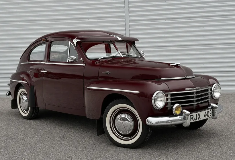 1953 Volvo PV444ES