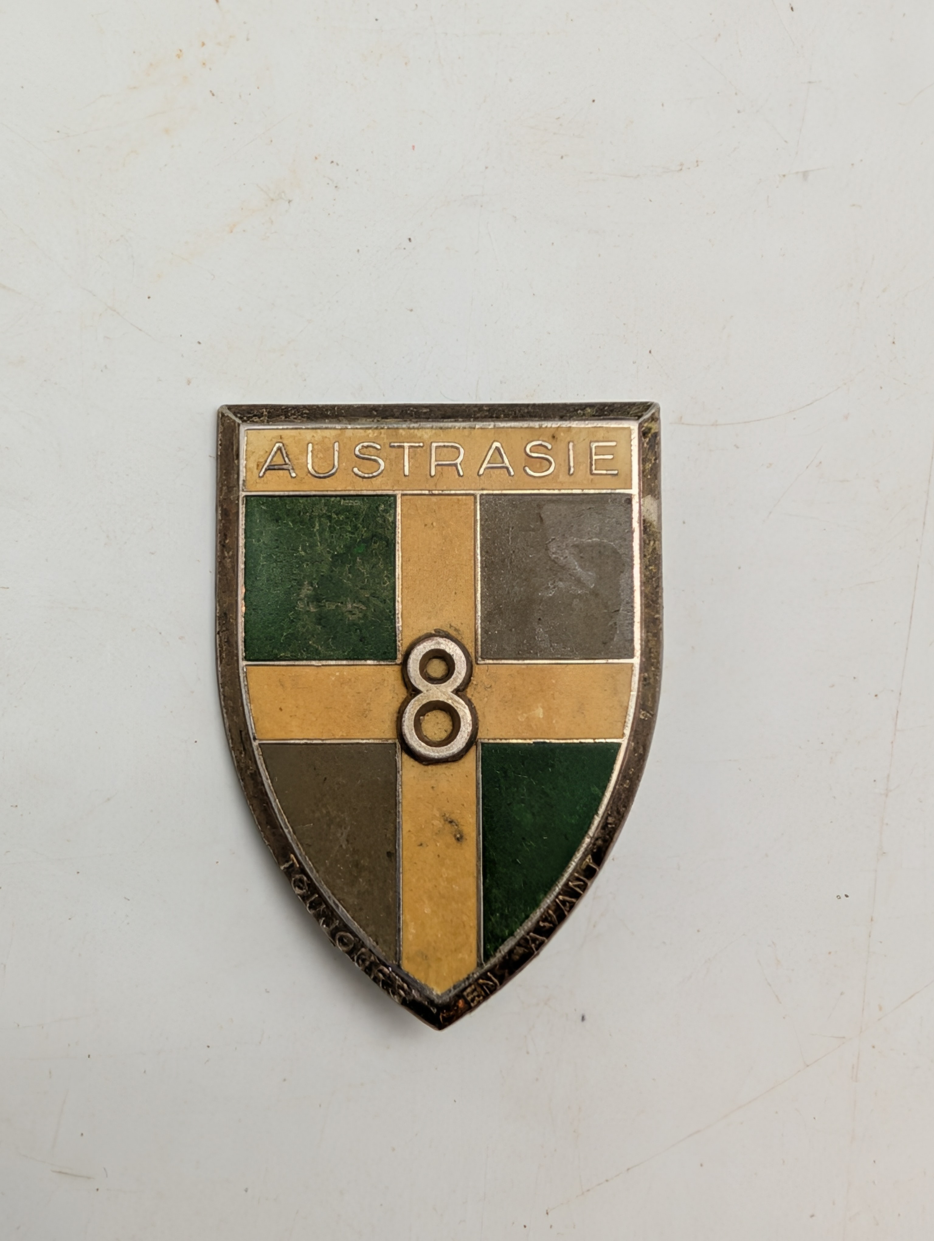 Fransk militæremblem, 8. Infanteriregiment "Austrasie"