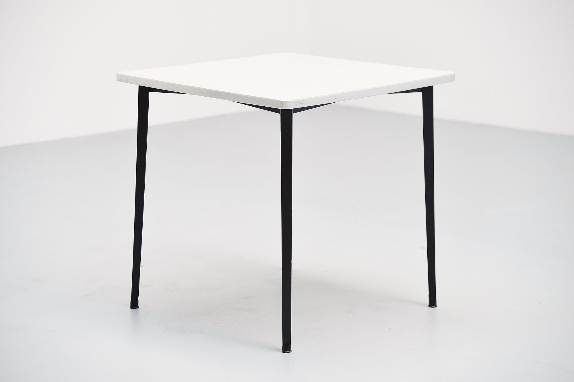 Friso Kramer Reform Square Table
