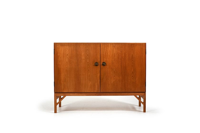 China Series Cabinet by Børge Mogensen