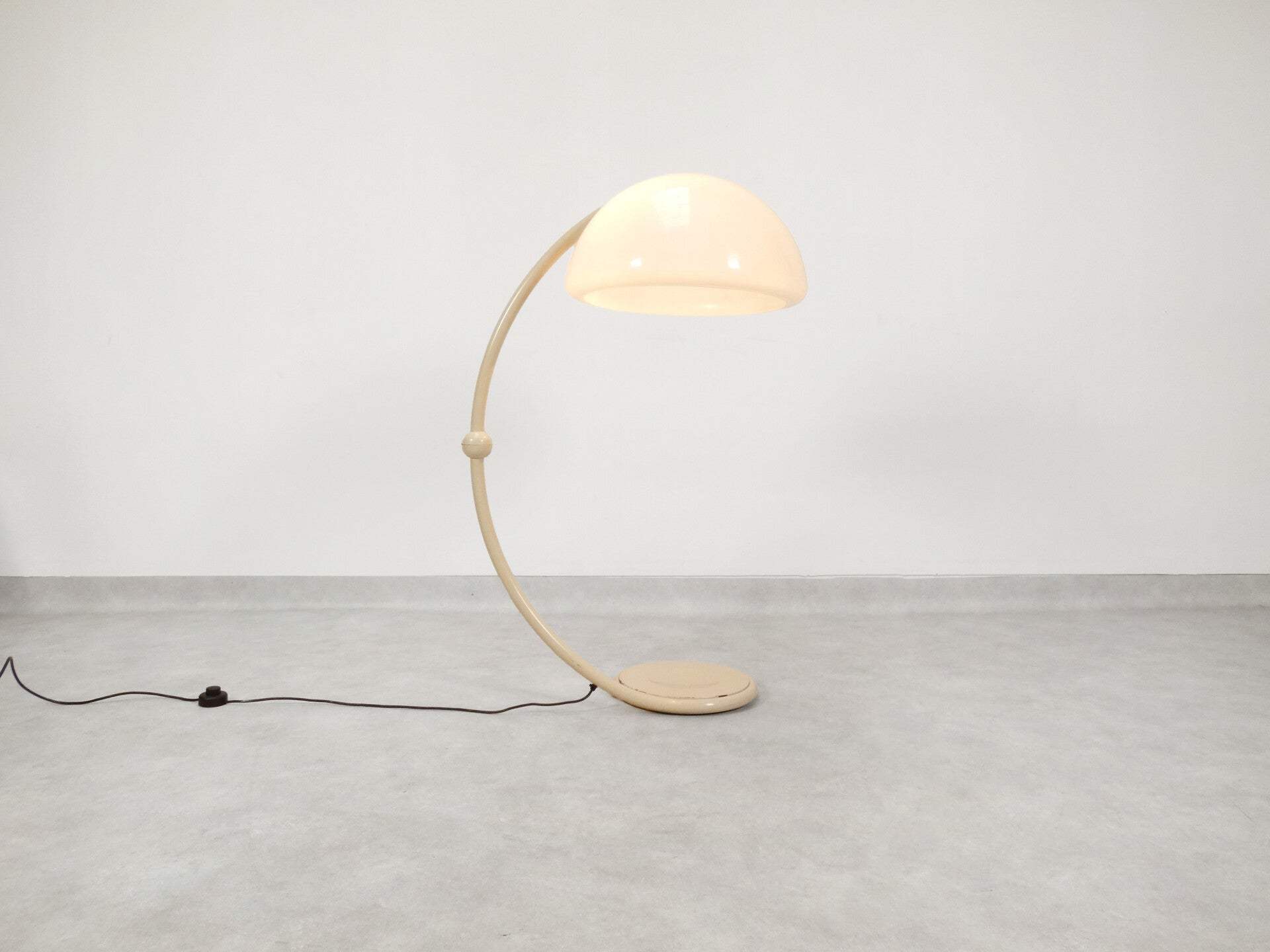 Serpente Floor Lamp