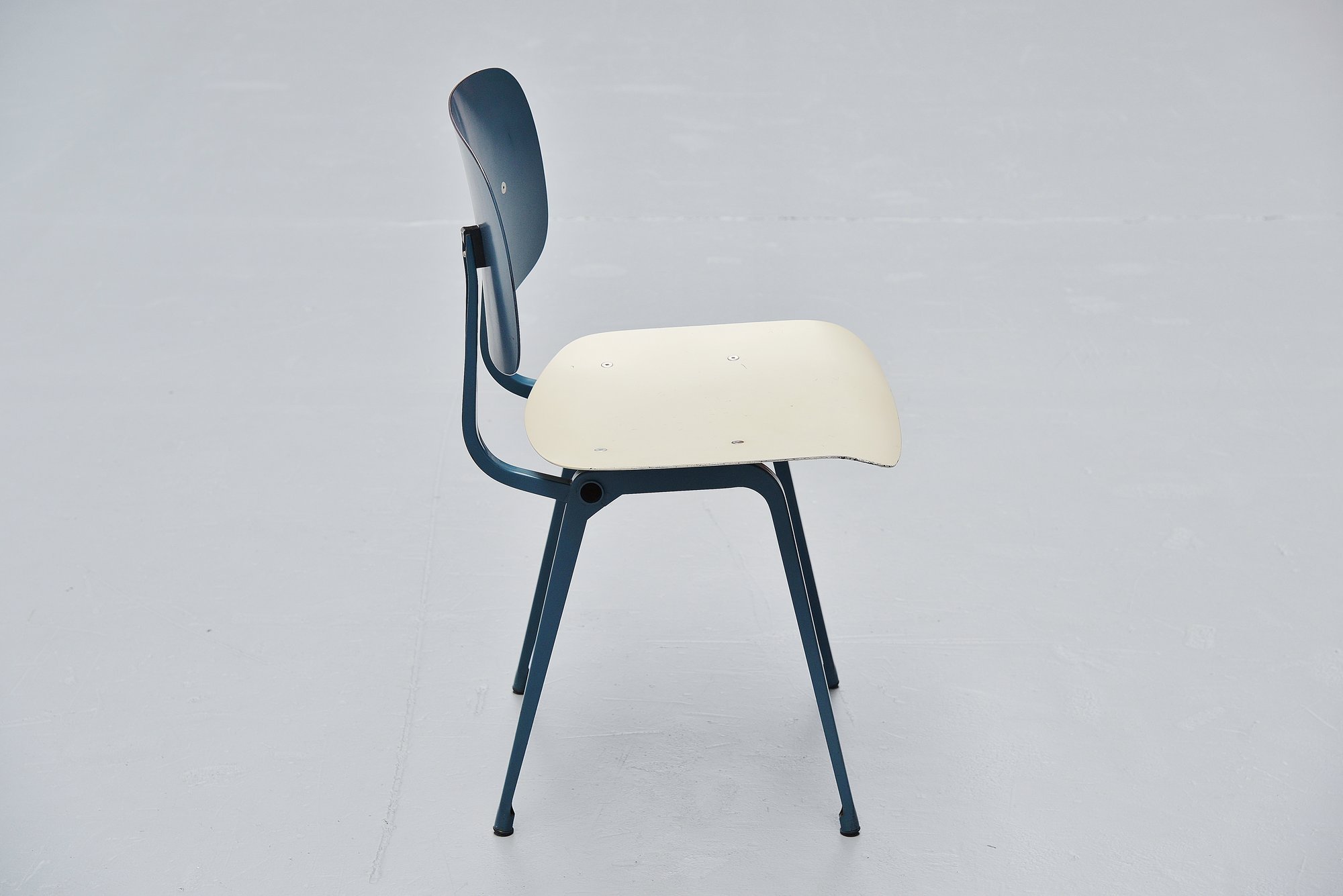 Friso Kramer Revolt Chair