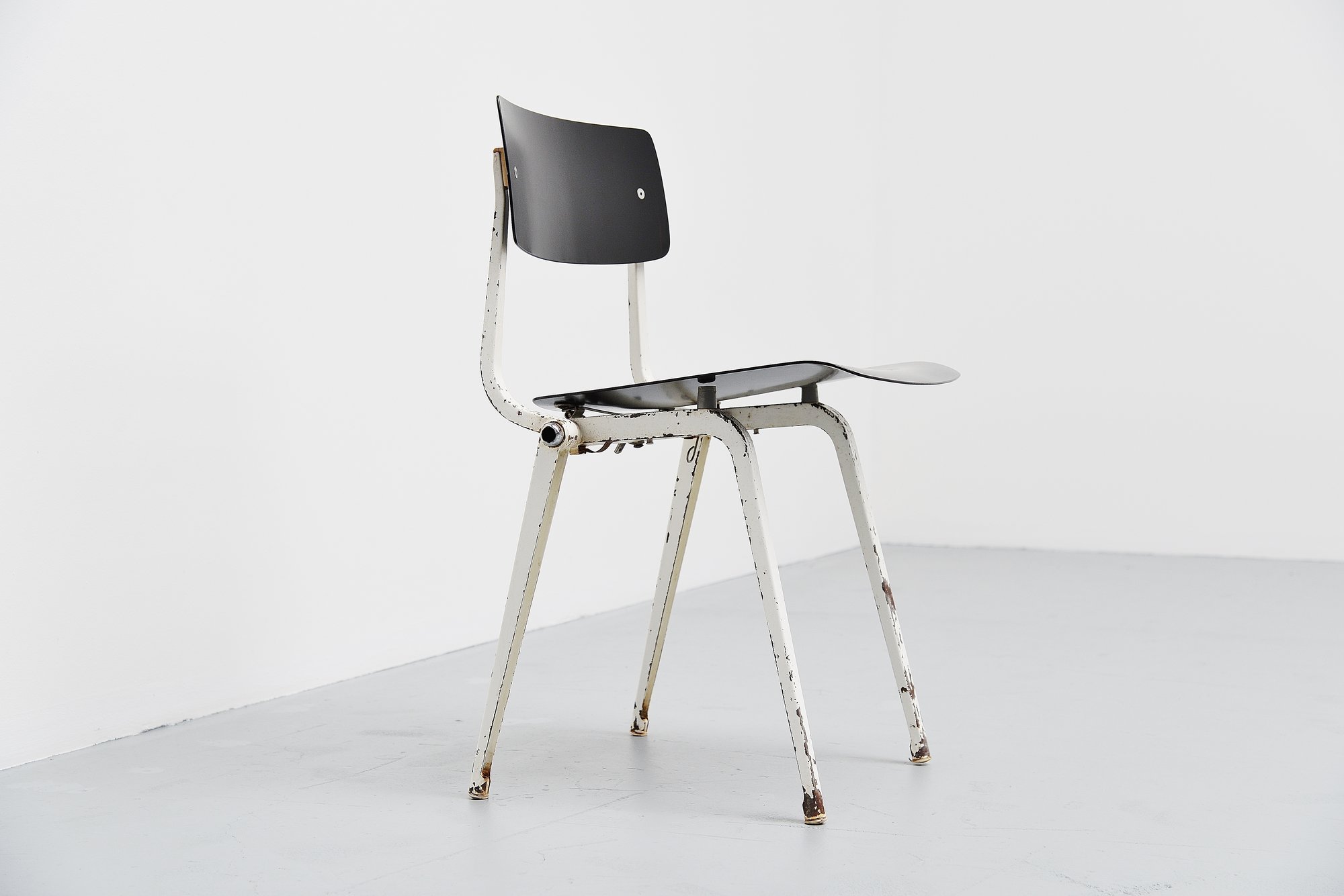 Revolt Folding Chair by Friso Kramer