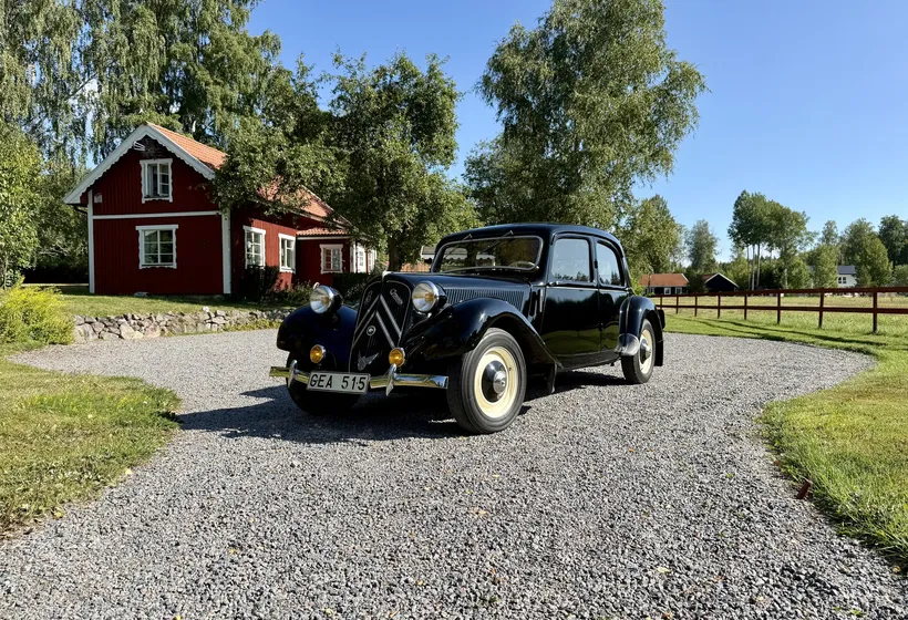 1951 Citroën CV 11 Sedan