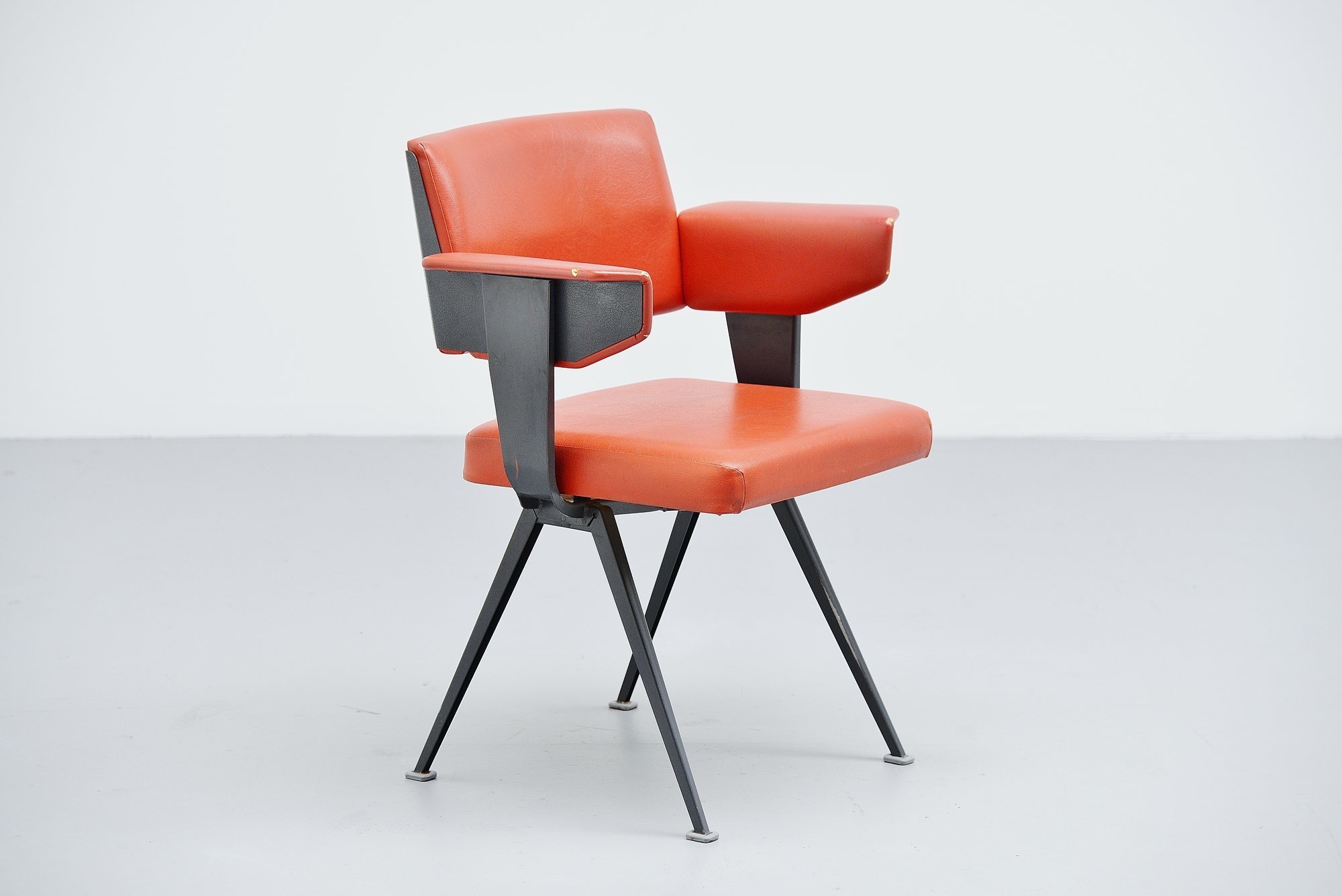 Friso Kramer Resort Chair