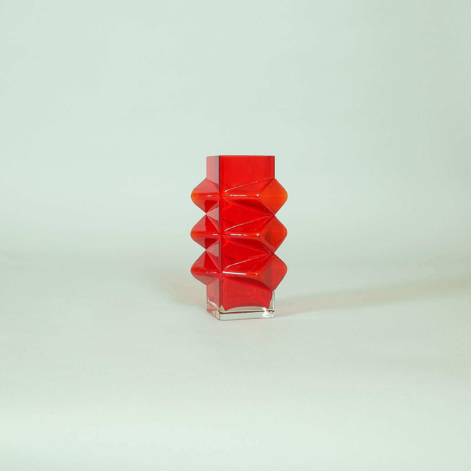 Pablo Vase by Erkkitapio Siiroinen