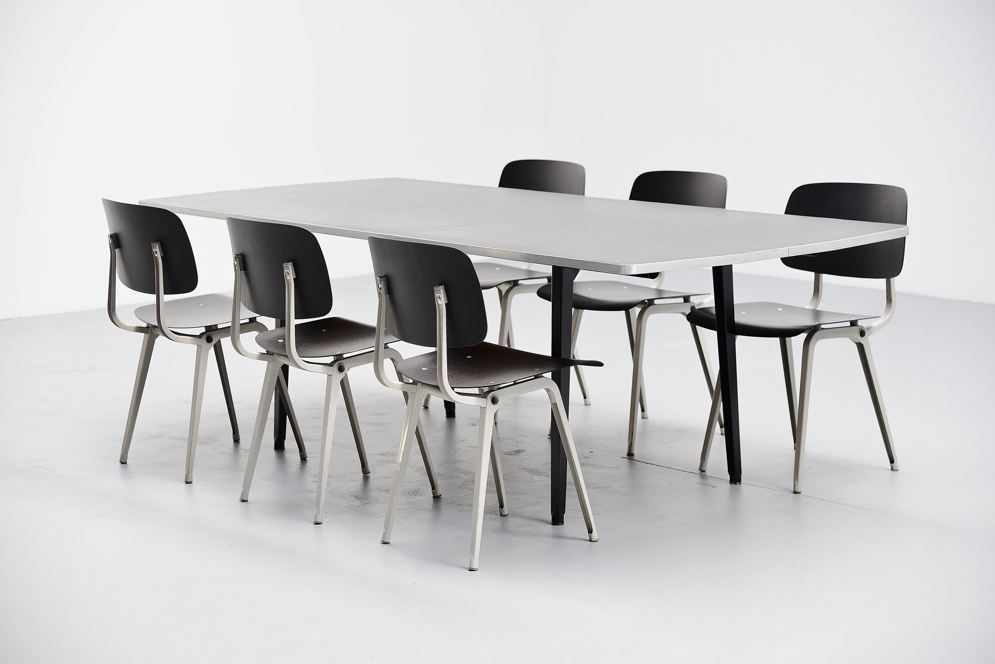 Friso Kramer Reform Octagon Table