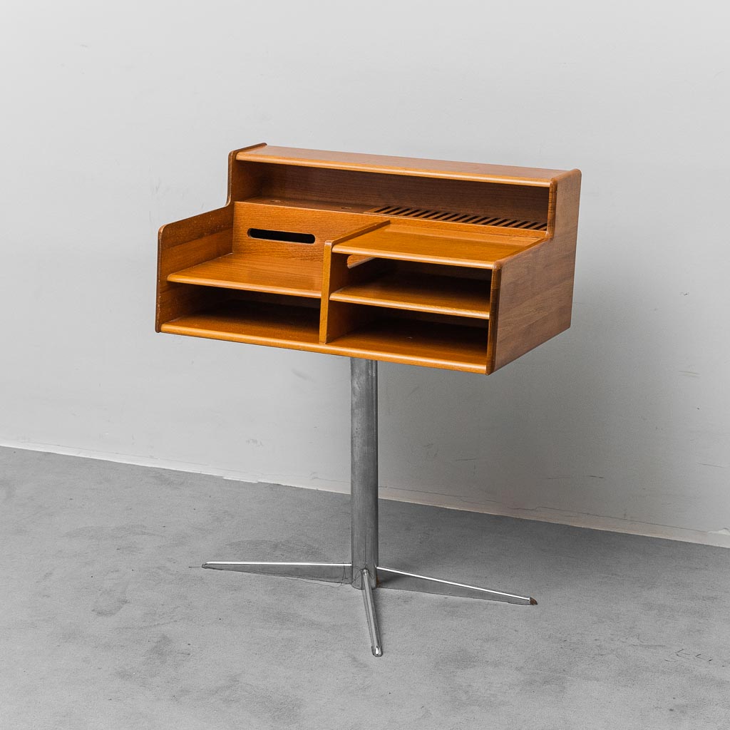 FIMSA Side Table with Metal Base