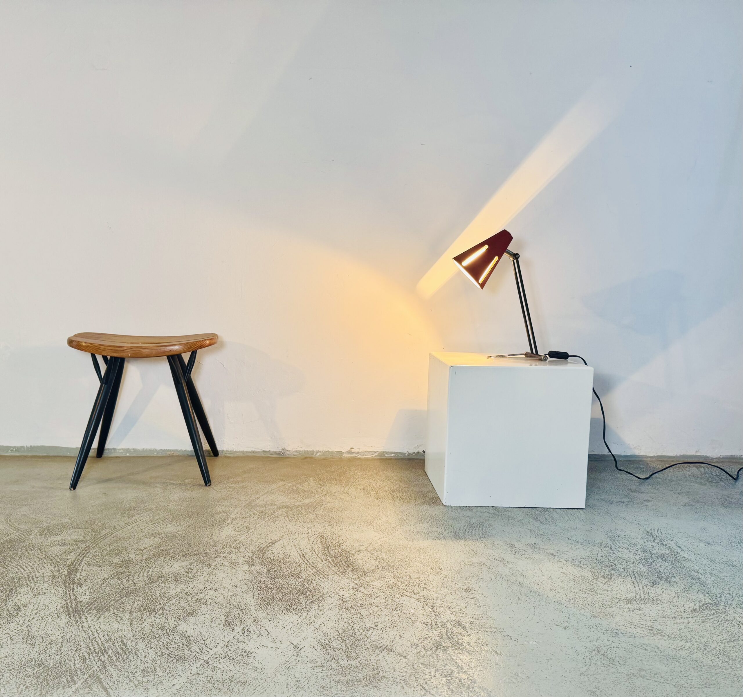 Model 1 'Sun Series' Desk Lamp