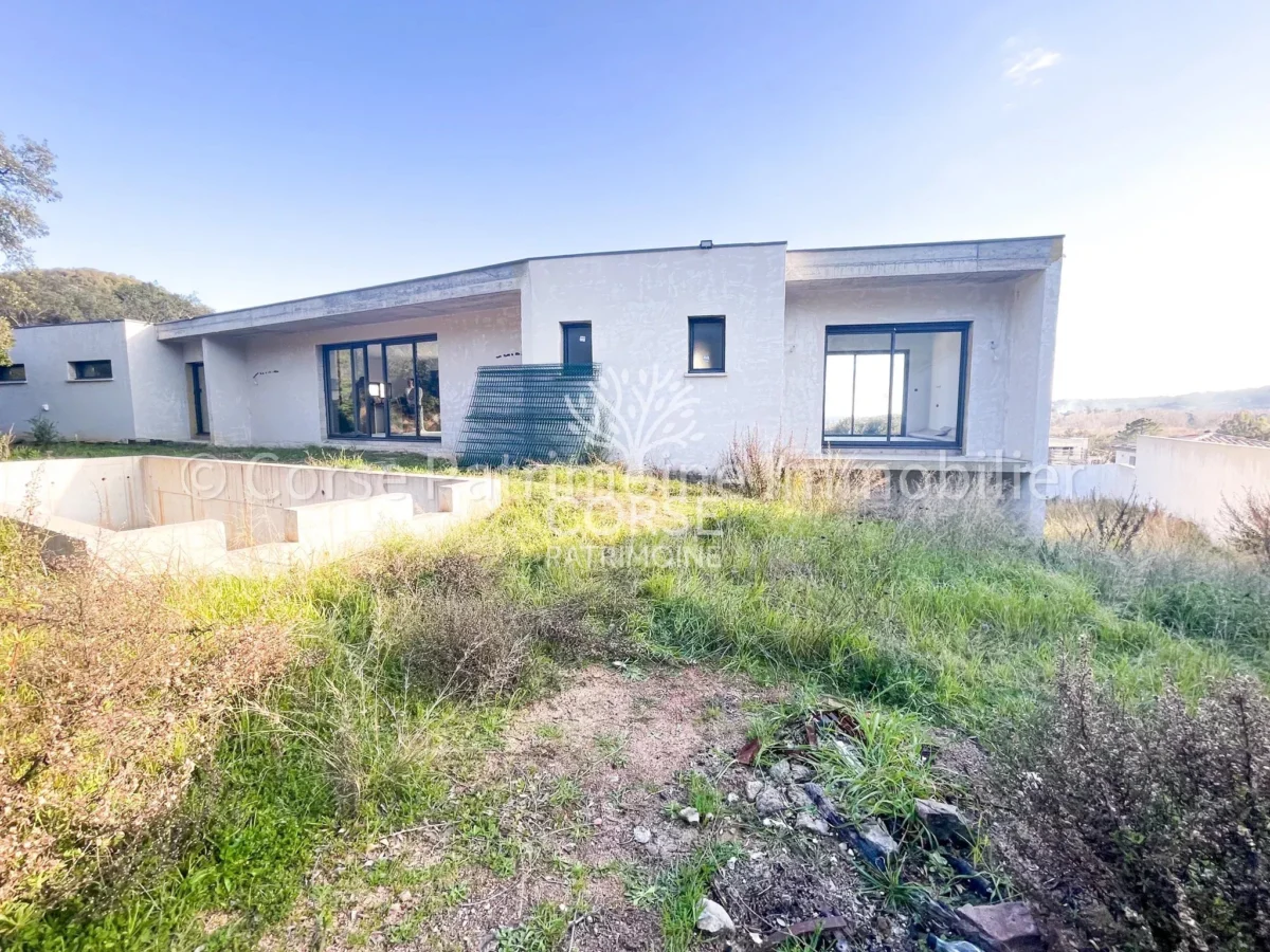 Photo 2 sur 8