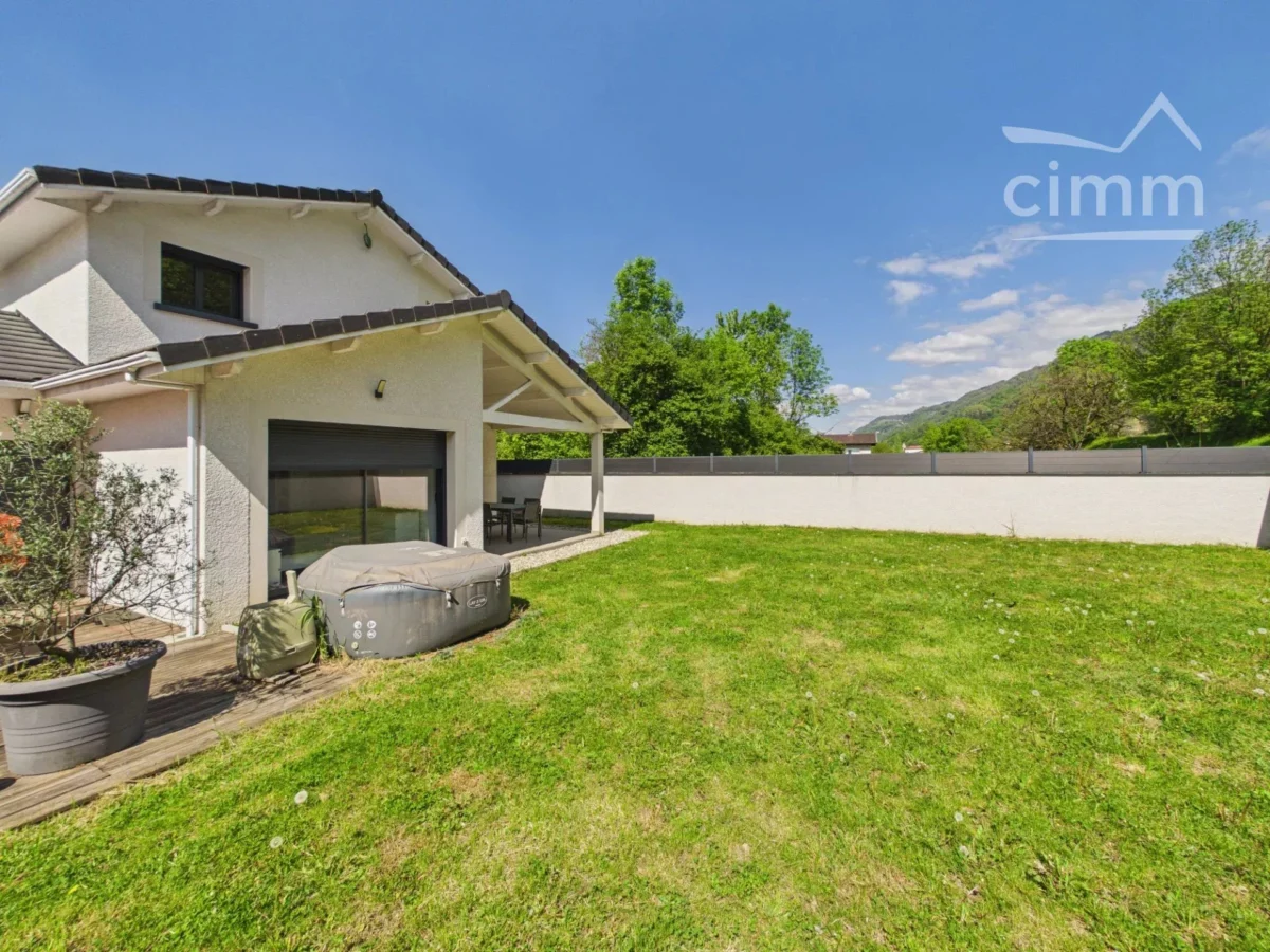 Photo 3 sur 9