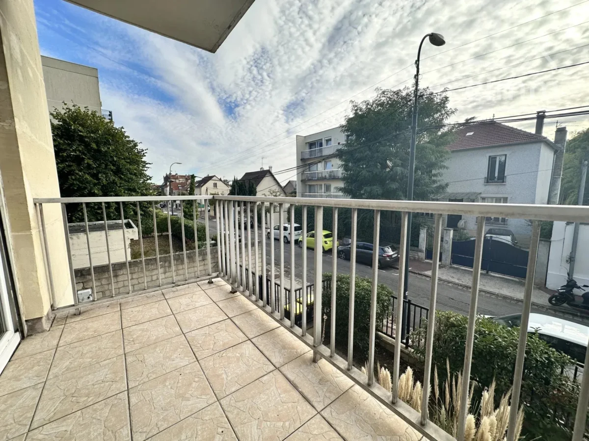 Photo 2 sur 9