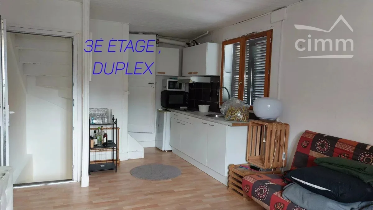 Photo 2 sur 9