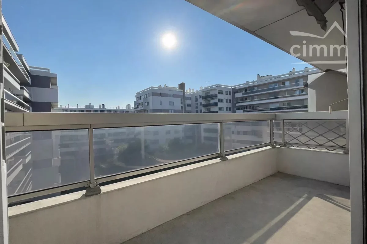 Photo 2 sur 9