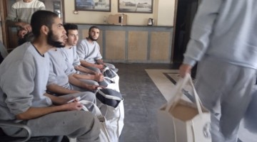 الاحتلال يفرج عن 15 أسيرا من قطاع غزة