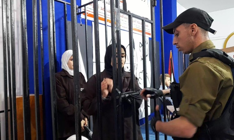 تصعيد غير مسبوق في سجن الدامون: قمع ممنهج يستهدف الأسيرات خلال أبريل الماضي