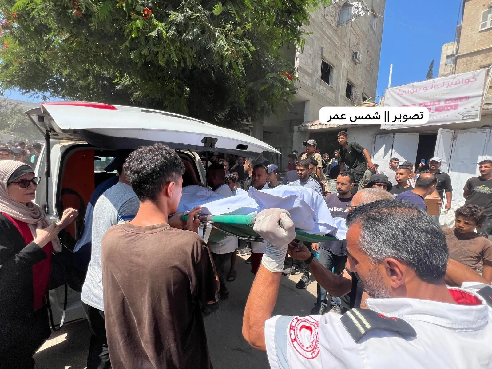 شهيدان جراء قصف الاحتلال  مجموعة من المواطنين غرب غزة