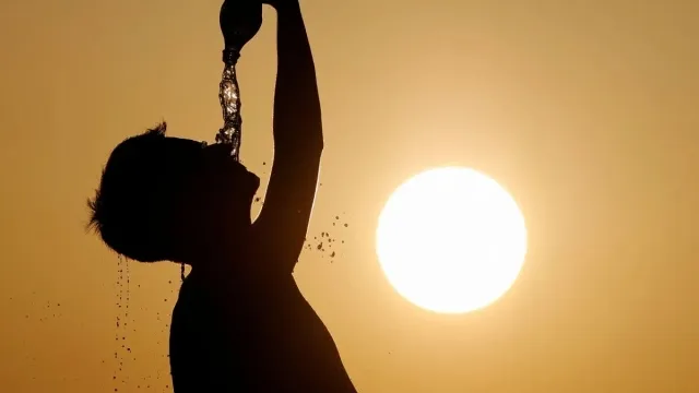 كتلة هوائية رطبة تعبر فلسطين الجمعة وزخات أمطار متوقعة