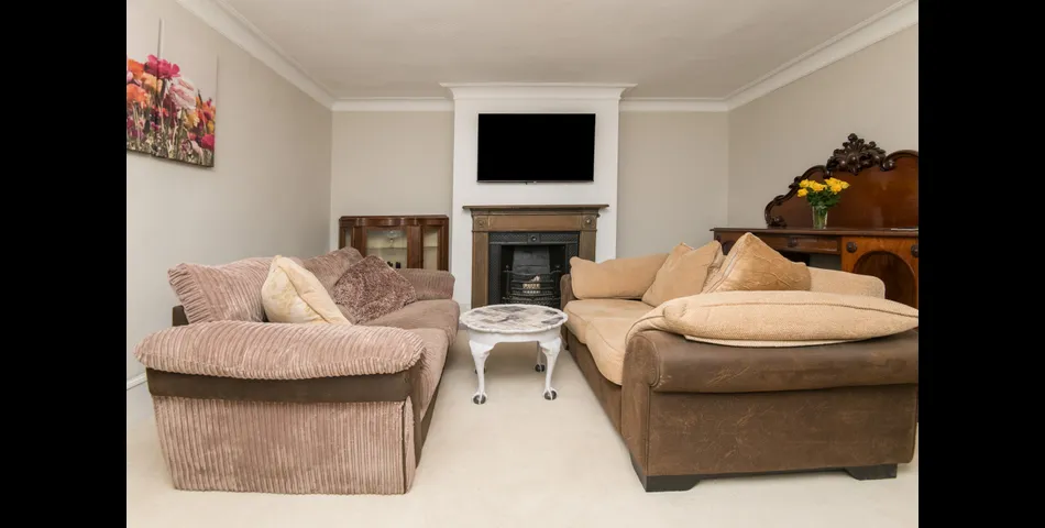 RESIDENTIAL INVESTMENT APARTMENT