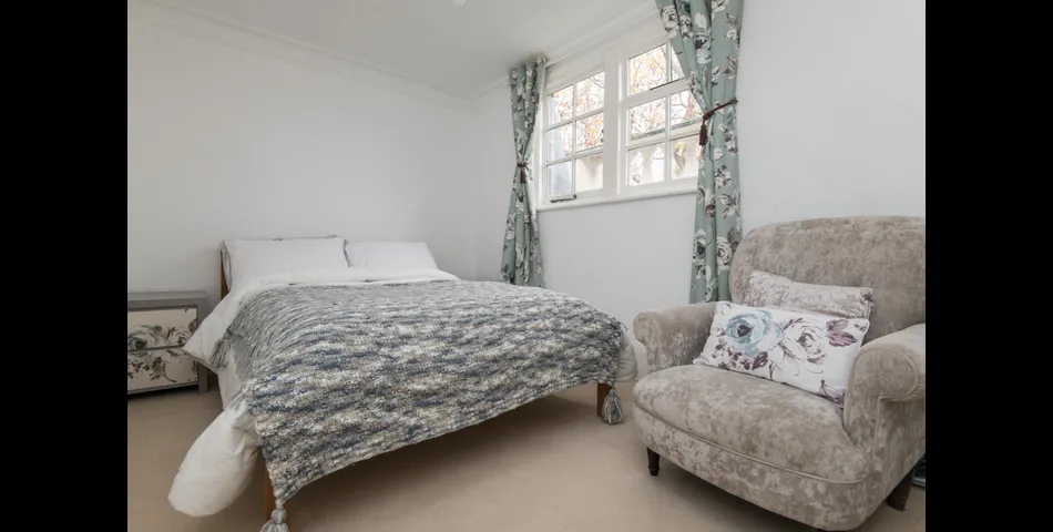 RESIDENTIAL INVESTMENT APARTMENT
