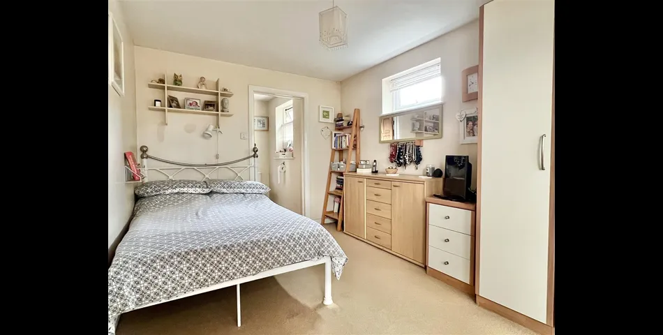 DETACHED BUNGALOW ON LARGE PLOT