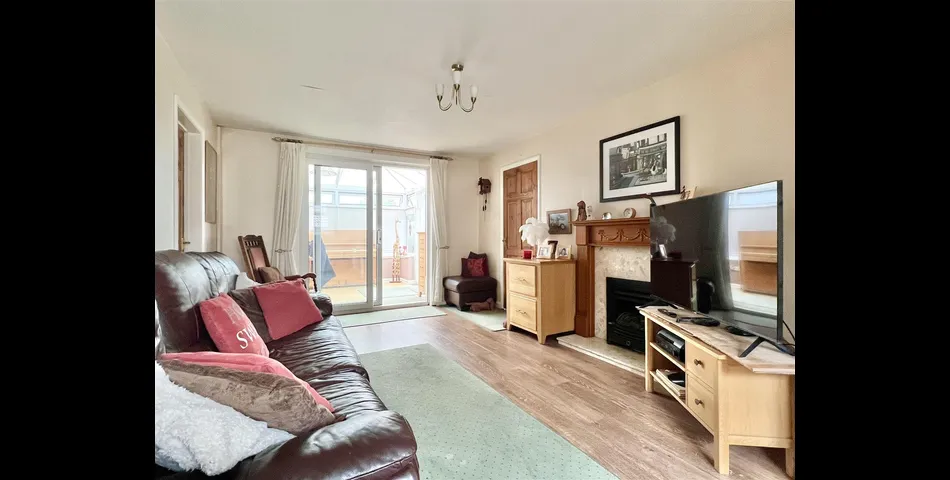 DETACHED BUNGALOW ON LARGE PLOT