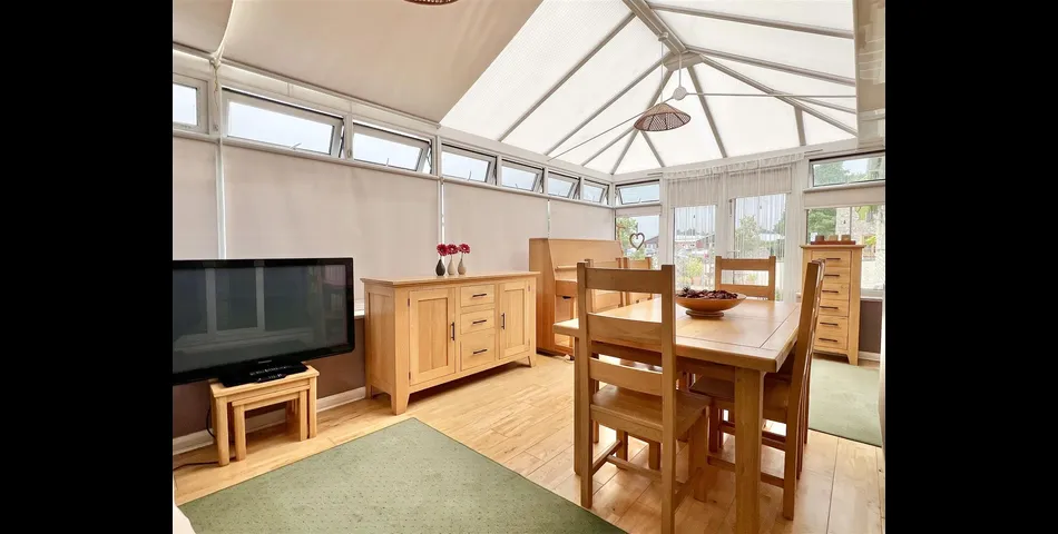 DETACHED BUNGALOW ON LARGE PLOT