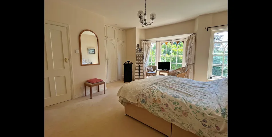 PERIOD RESDIENCE FOR IMPROVEMENT