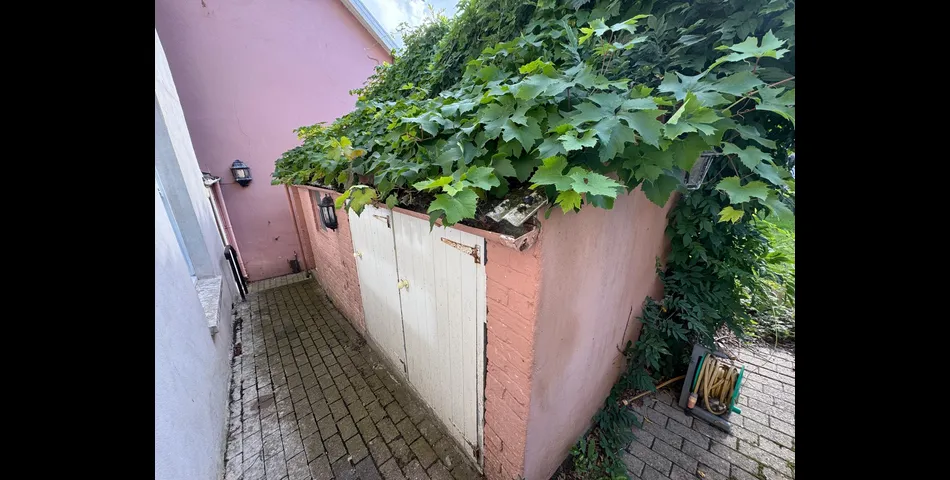 PERIOD RESDIENCE FOR IMPROVEMENT